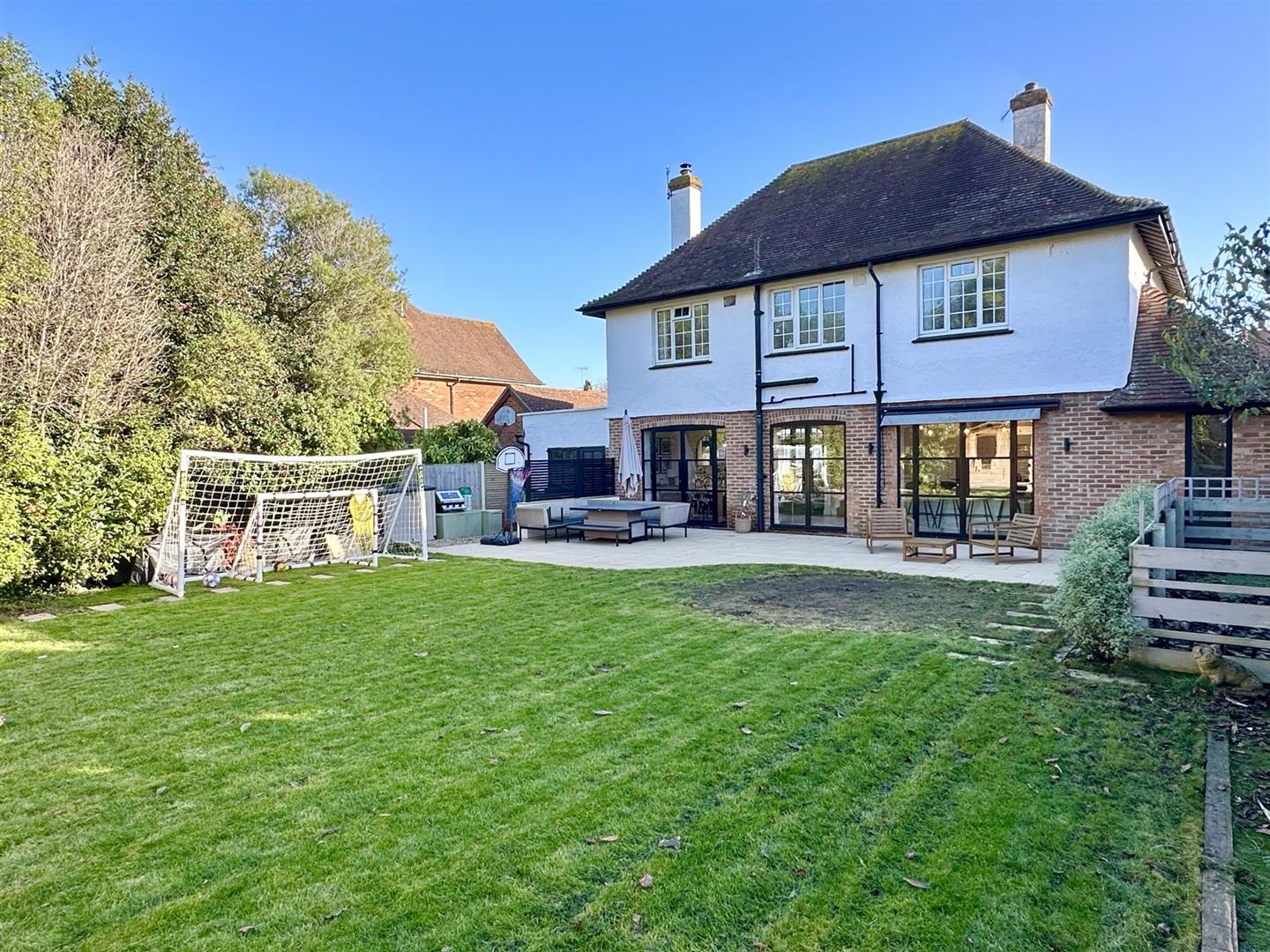 4 bed property in Westville Road, Bexhill-On-Sea